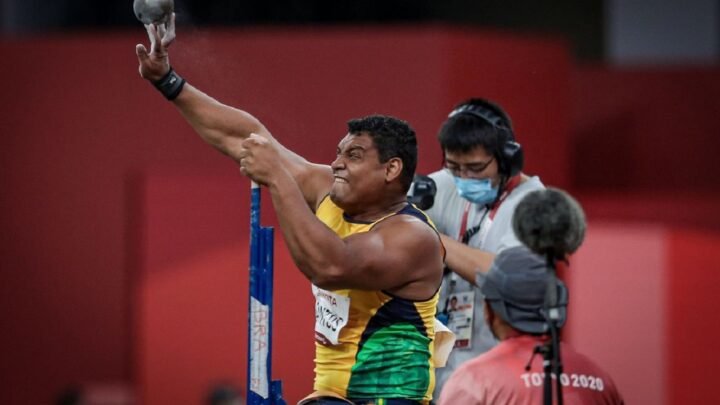 Paralimpíada: Wallace Santos é ouro, com recorde mundial no arremesso de peso