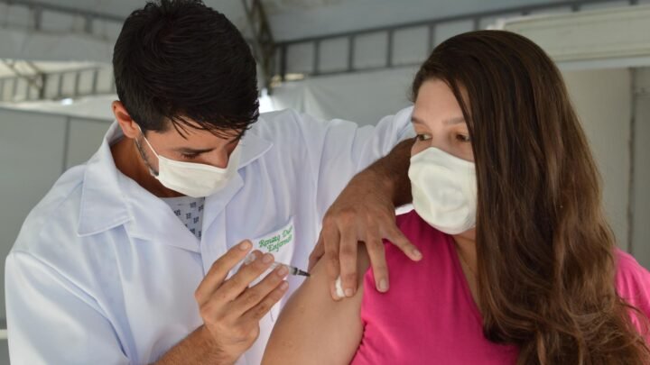 Alagoas já imunizou mais de 80% da população com a 1ª dose das vacinas contra a Covid-19