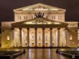 Ator do Teatro Bolshoi de Moscou morre no palco durante peça